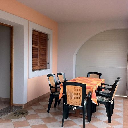 Apartments Petrovic Сило Экстерьер фото