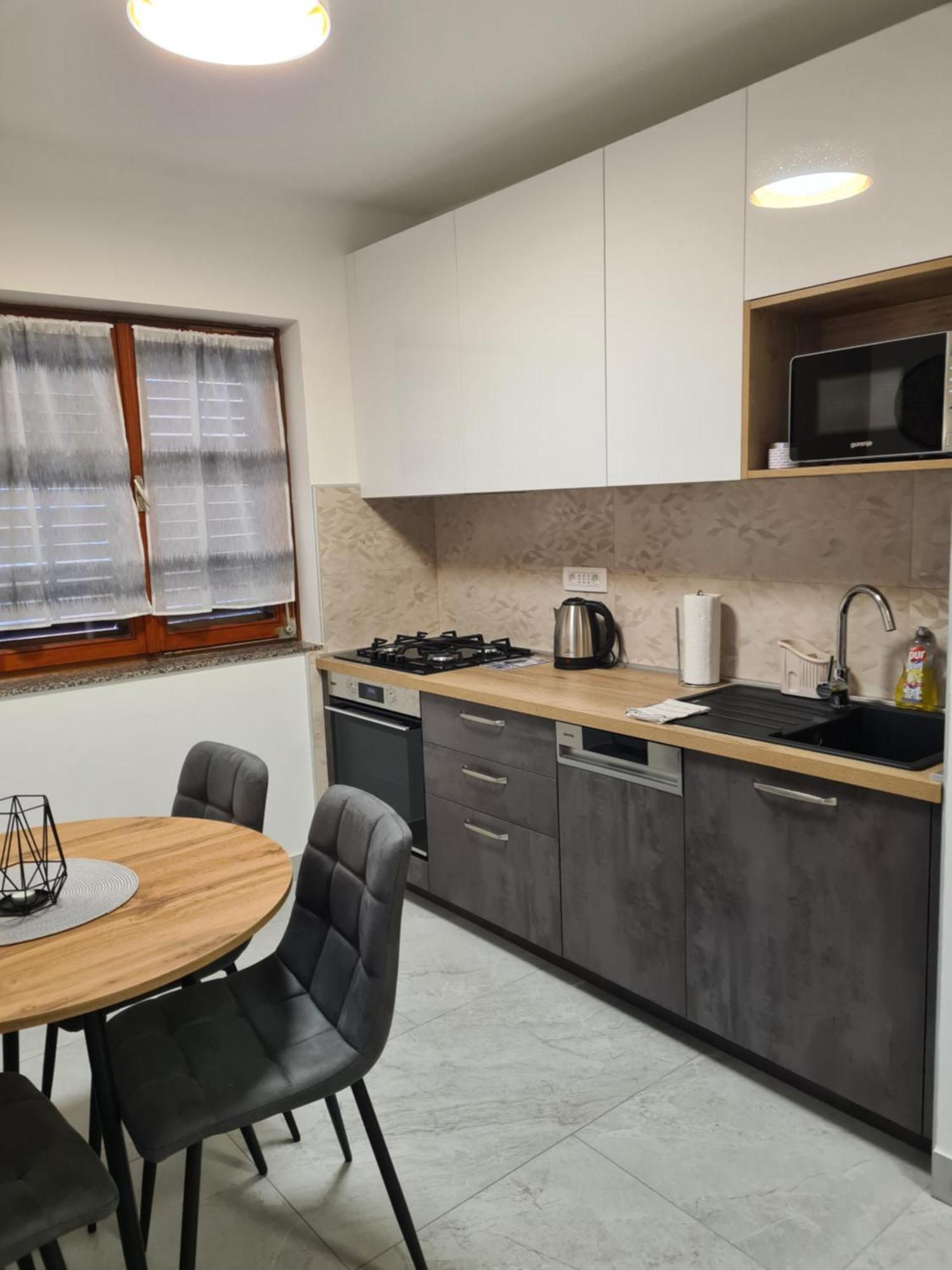 Apartments Petrovic Сило Экстерьер фото